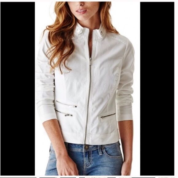 ✨ GUESS Lightweight Jacket ✨ - Picture 1 of 5